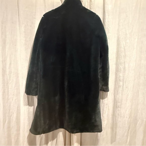 New Avec Les Filles Emerald Faux Fur Coat | Small - Picture 4 of 5
